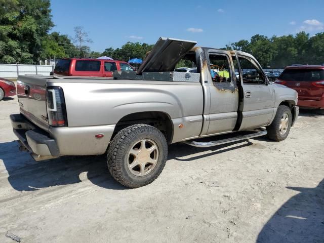 2002 GMC Sierra K1500 Denali