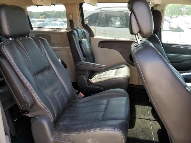 2012 Chrysler Town & Country Touring L