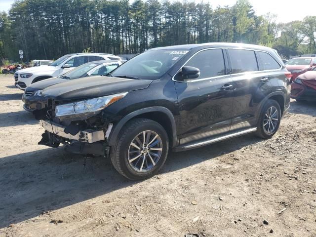 2019 Toyota Highlander SE