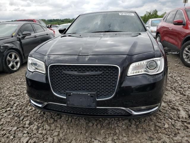 2018 Chrysler 300 Touring