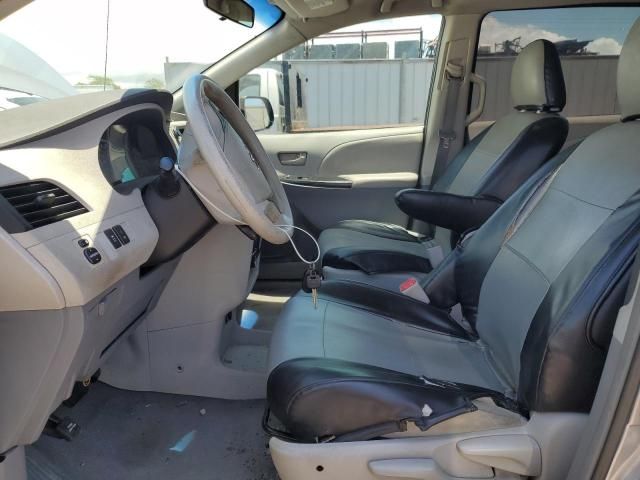 2011 Toyota Sienna