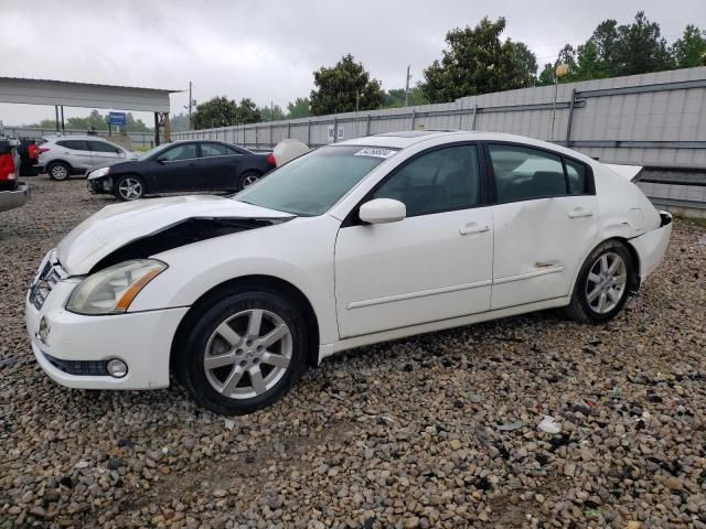 2004 Nissan Maxima SE