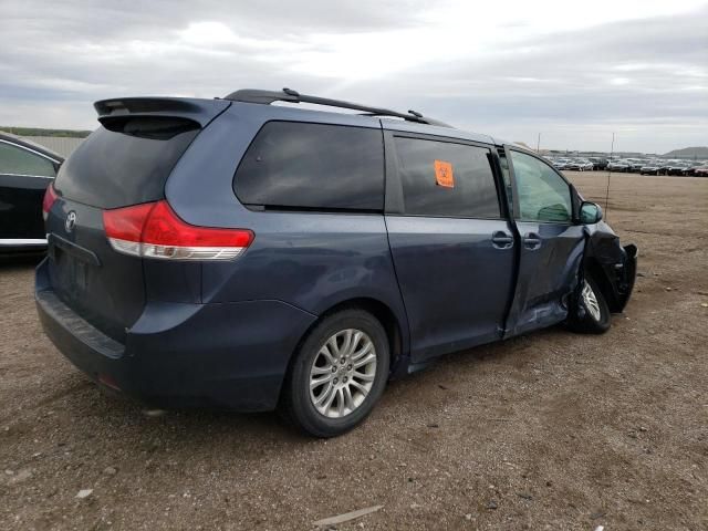 2013 Toyota Sienna XLE