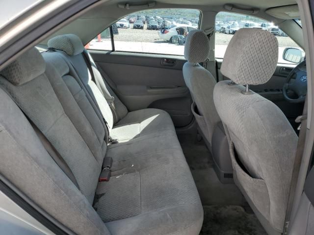 2004 Toyota Camry LE