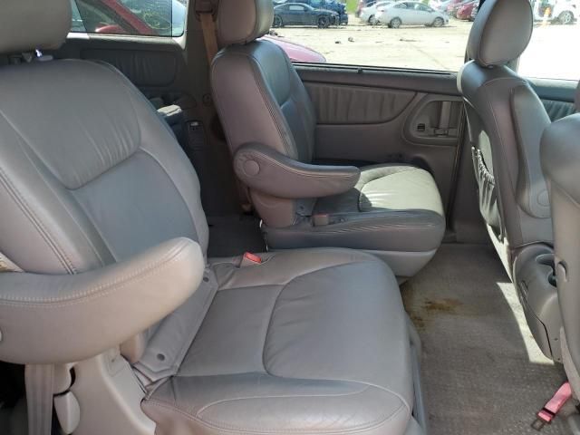 2008 Toyota Sienna XLE