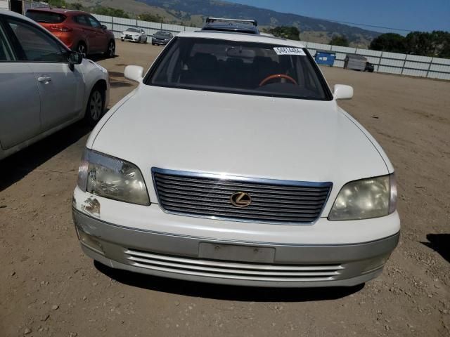 1999 Lexus LS 400