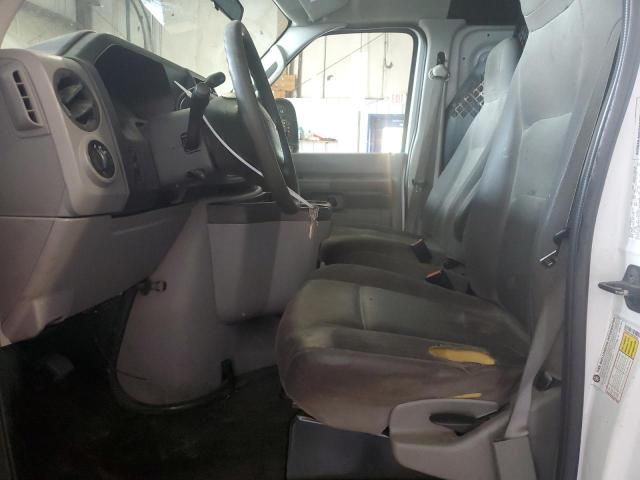 2013 Ford Econoline E250 Van