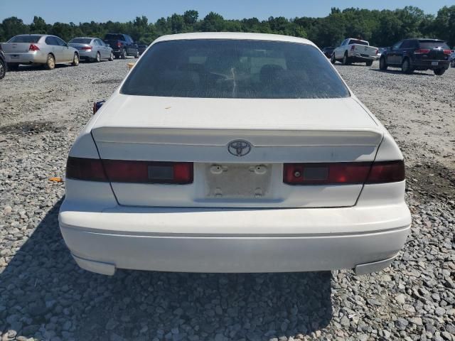 1999 Toyota Camry LE