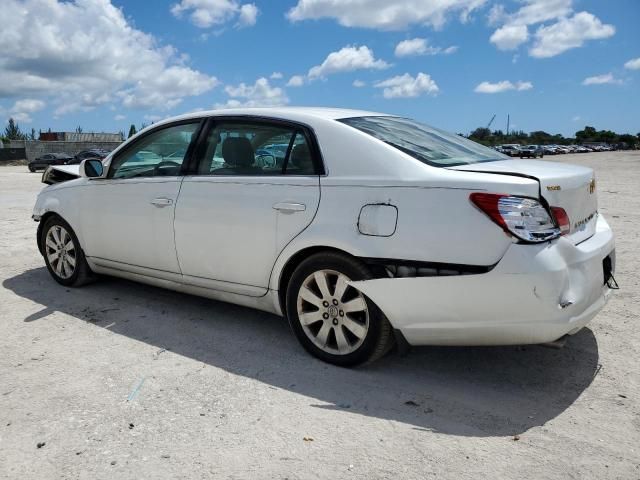 2005 Toyota Avalon XL