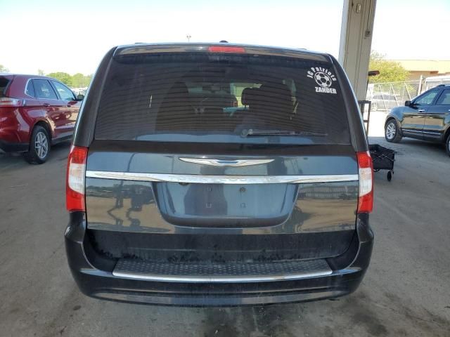 2012 Chrysler Town & Country Touring