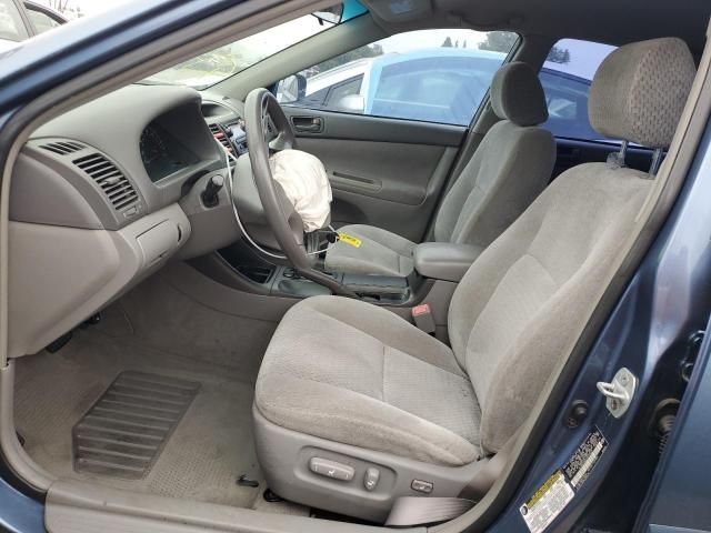 2004 Toyota Camry LE