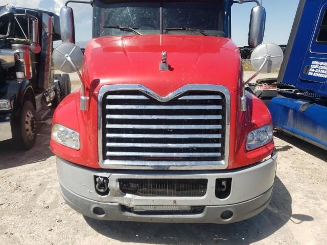 2016 Mack 600 CXU600