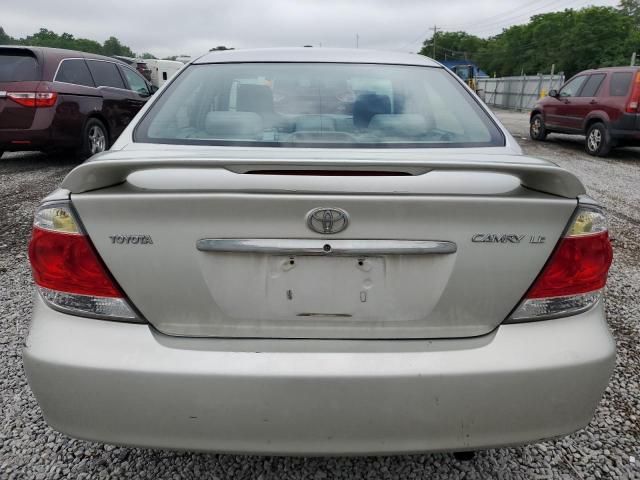 2005 Toyota Camry LE