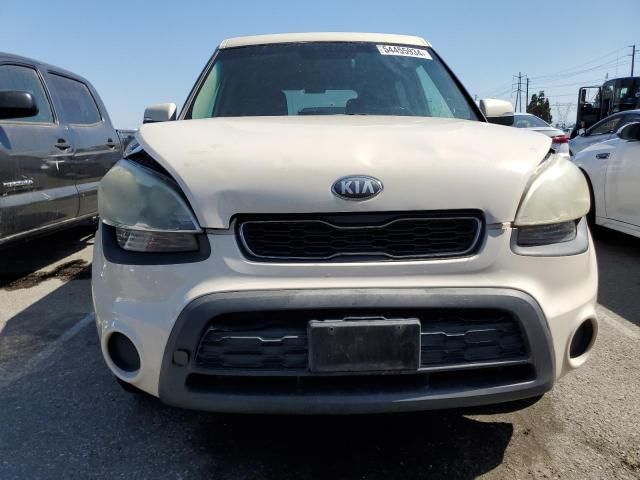 2013 KIA Soul +