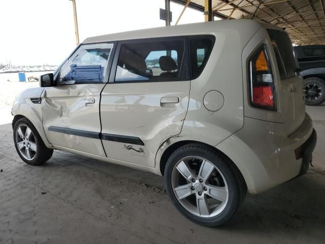 2010 KIA Soul +