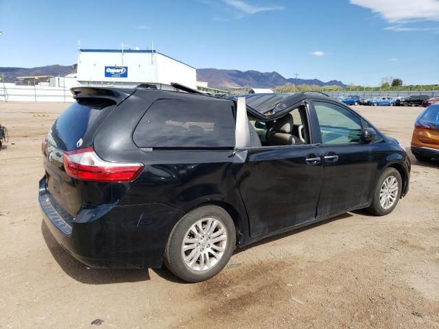 2016 Toyota Sienna XLE