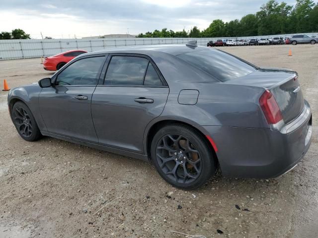 2019 Chrysler 300 Touring