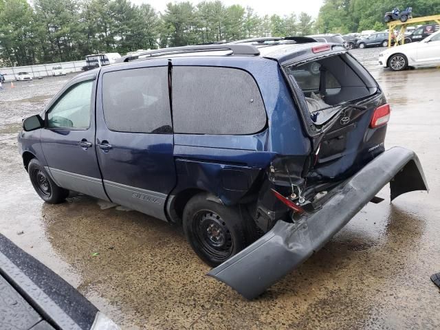 2002 Toyota Sienna CE