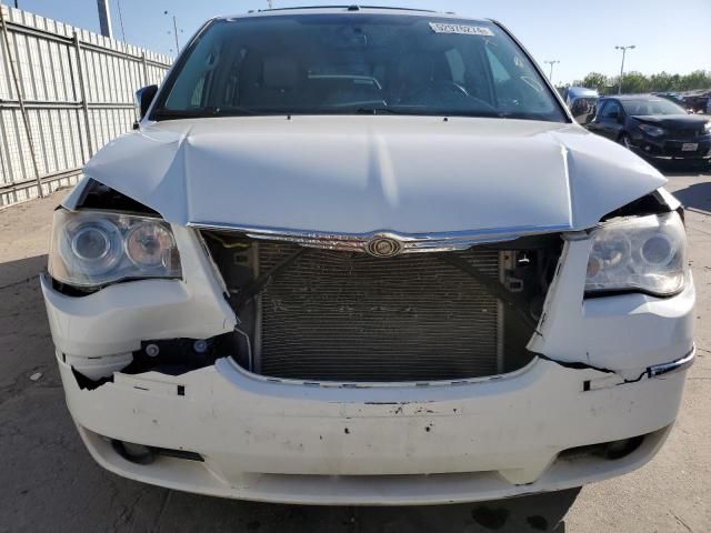 2009 Chrysler Town & Country Limited