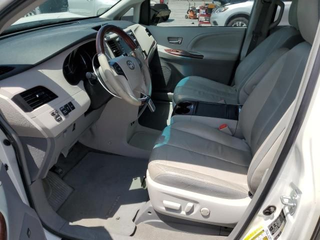 2012 Toyota Sienna XLE