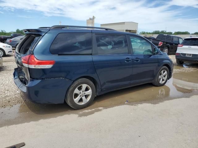 2011 Toyota Sienna LE