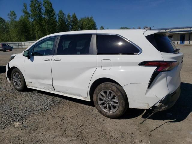 2021 Toyota Sienna LE