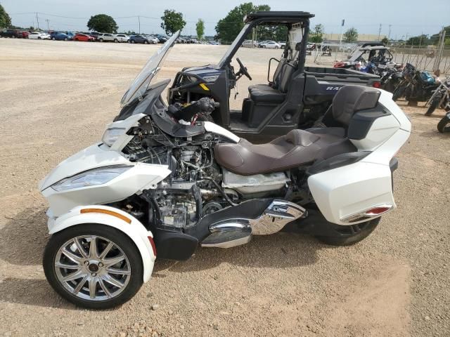 2013 Can-Am AM Spyder Roadster RT