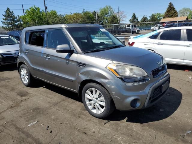 2013 KIA Soul +