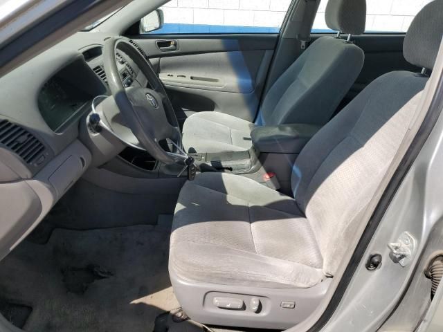 2004 Toyota Camry LE