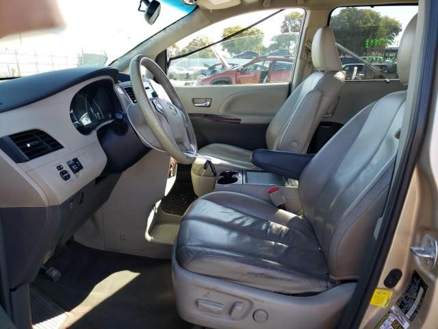 2012 Toyota Sienna XLE