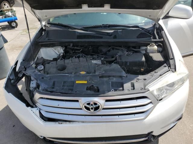 2013 Toyota Highlander Base