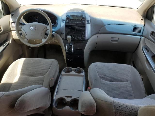 2006 Toyota Sienna CE