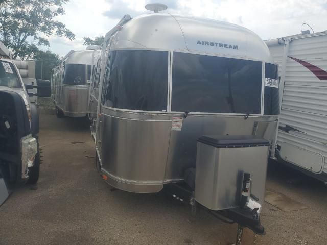 2021 Airstream Camper