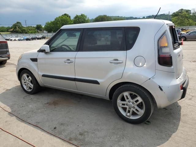 2011 KIA Soul +