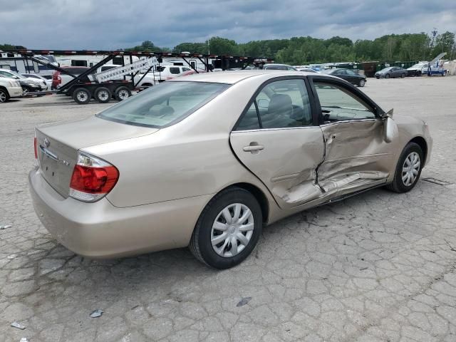 2005 Toyota Camry LE