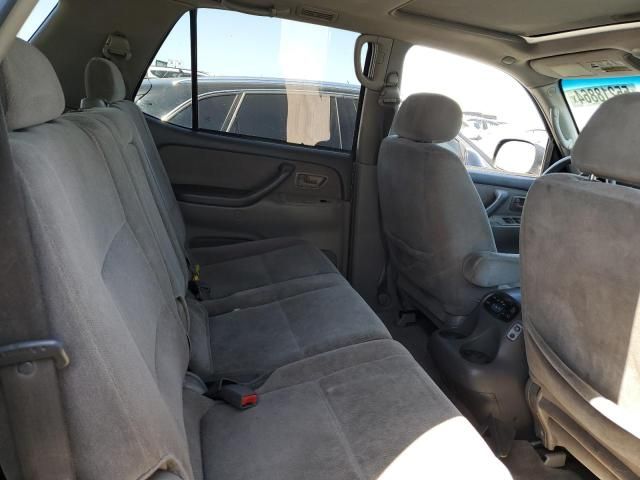 2004 Toyota Sequoia SR5