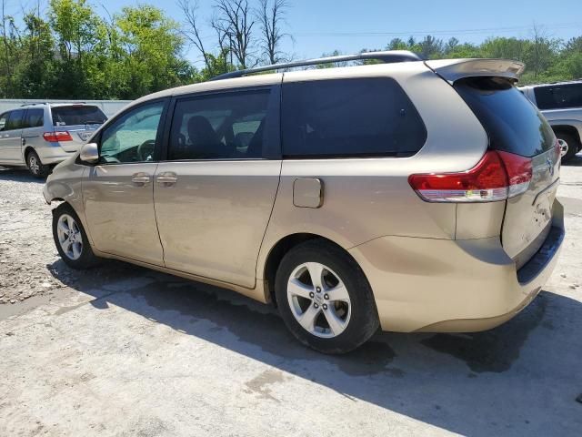 2011 Toyota Sienna LE