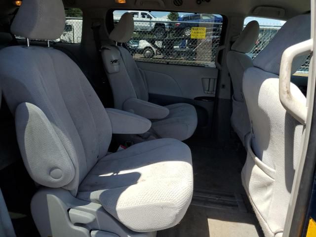 2011 Toyota Sienna LE