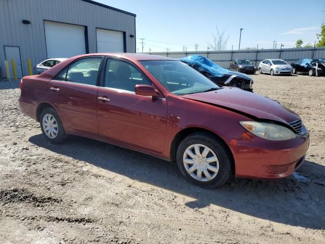 2005 Toyota Camry LE