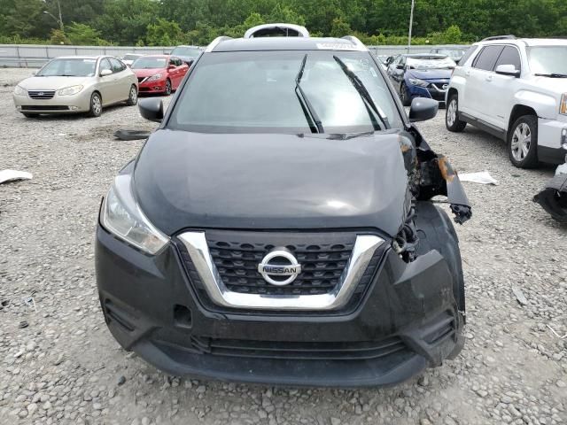 2019 Nissan Kicks S