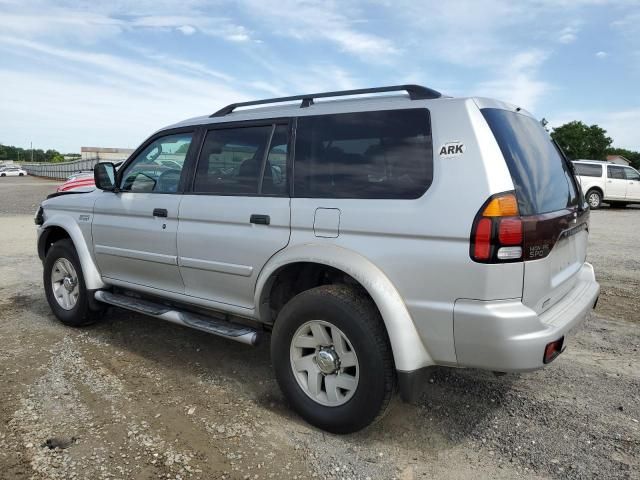 2003 Mitsubishi Montero Sport XLS