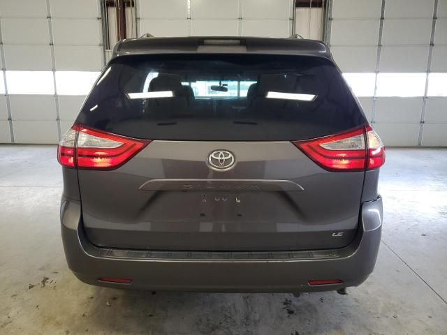 2016 Toyota Sienna LE