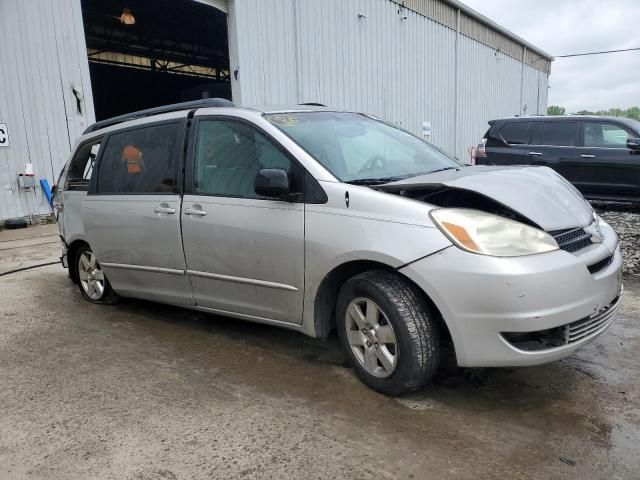 2004 Toyota Sienna CE