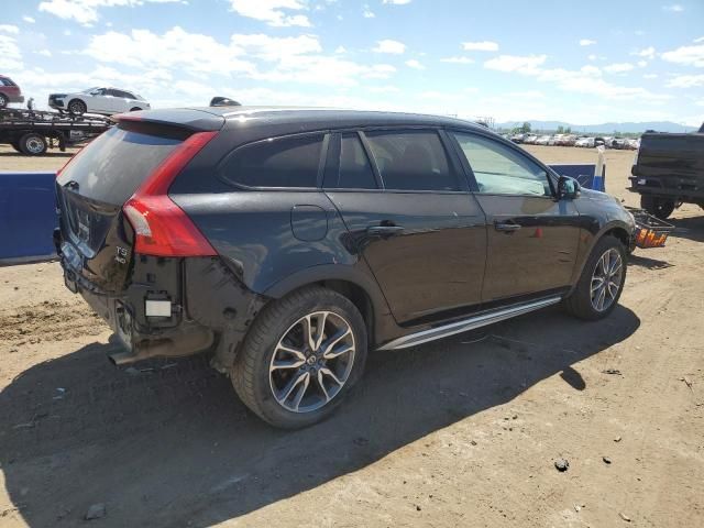 2018 Volvo V60 Cross Country Premier