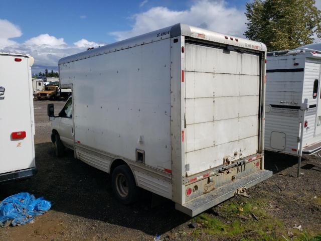 2006 Ford Econoline E450 Super Duty Cutaway Van