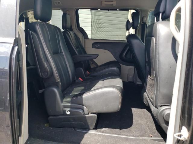 2015 Chrysler Town & Country Touring