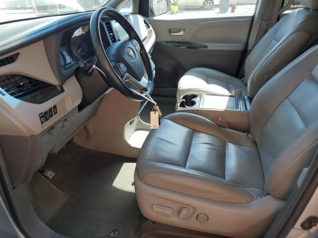 2015 Toyota Sienna XLE