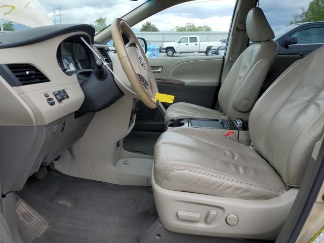 2011 Toyota Sienna XLE