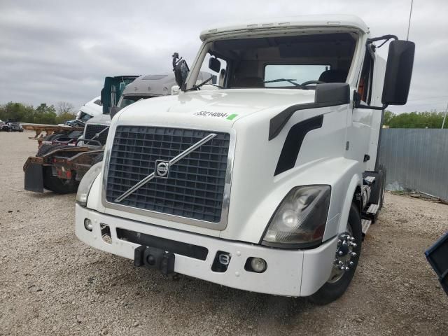 2013 Volvo VN VNL