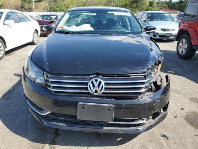 2014 Volkswagen Passat SE